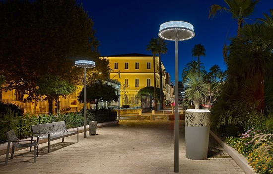 Hyeres-les-Palmiers-mobilier-urbain-METALCO-Banc-jardinière-corbeille-SITA
