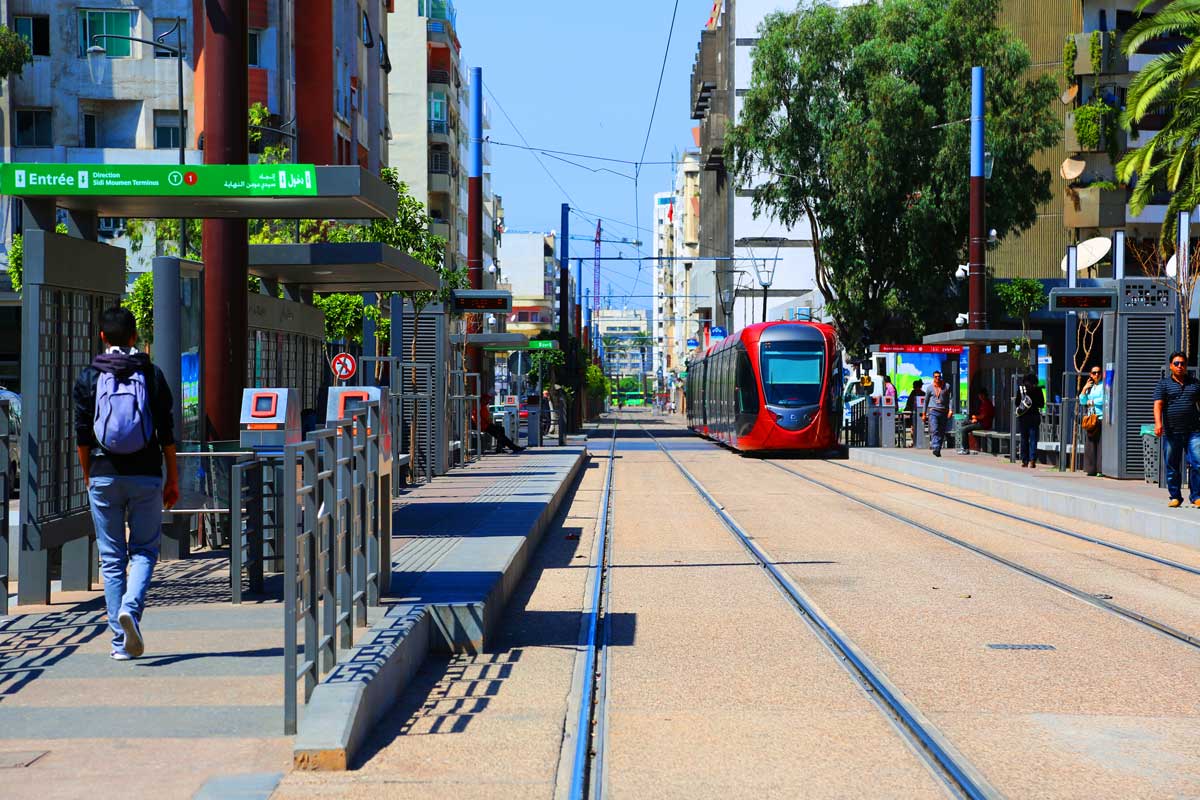 Maroc Casablanca - Abris Tramway - Mobilier de quai│METALCO fabricant de mobilier urbain
