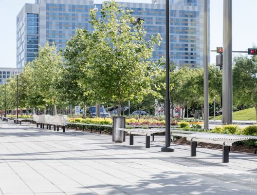 Le célèbre banc public LIBRE des collections Metalco fêtes ses 30 printemps