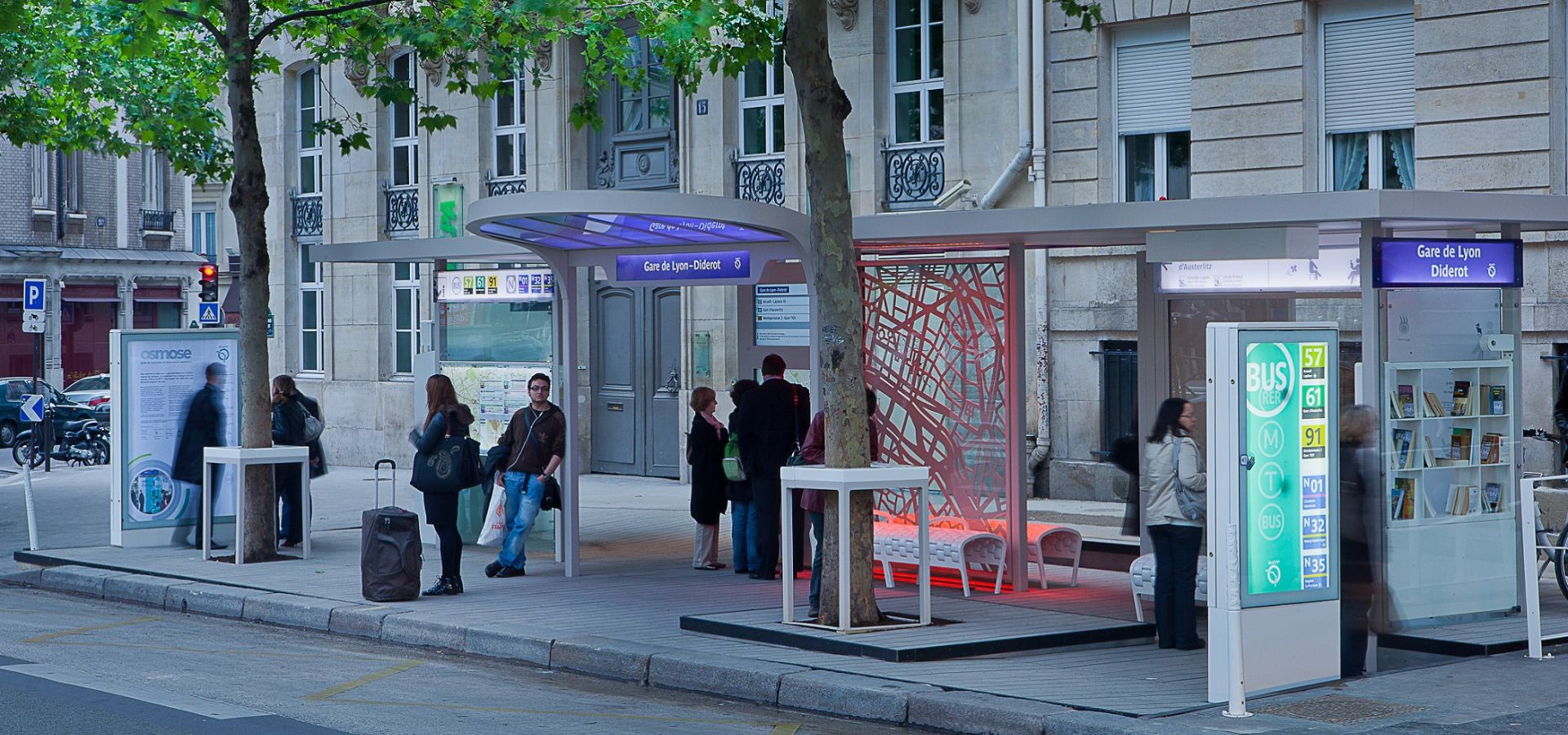 PARIS - Station de bus du futur - OSMOSE