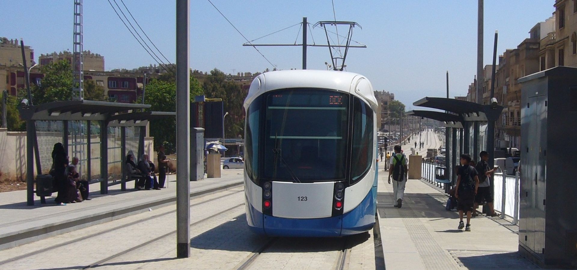 Algérie - 1ère ligne Tramway ville ALGER | Mobilier Urbain METALCO ...