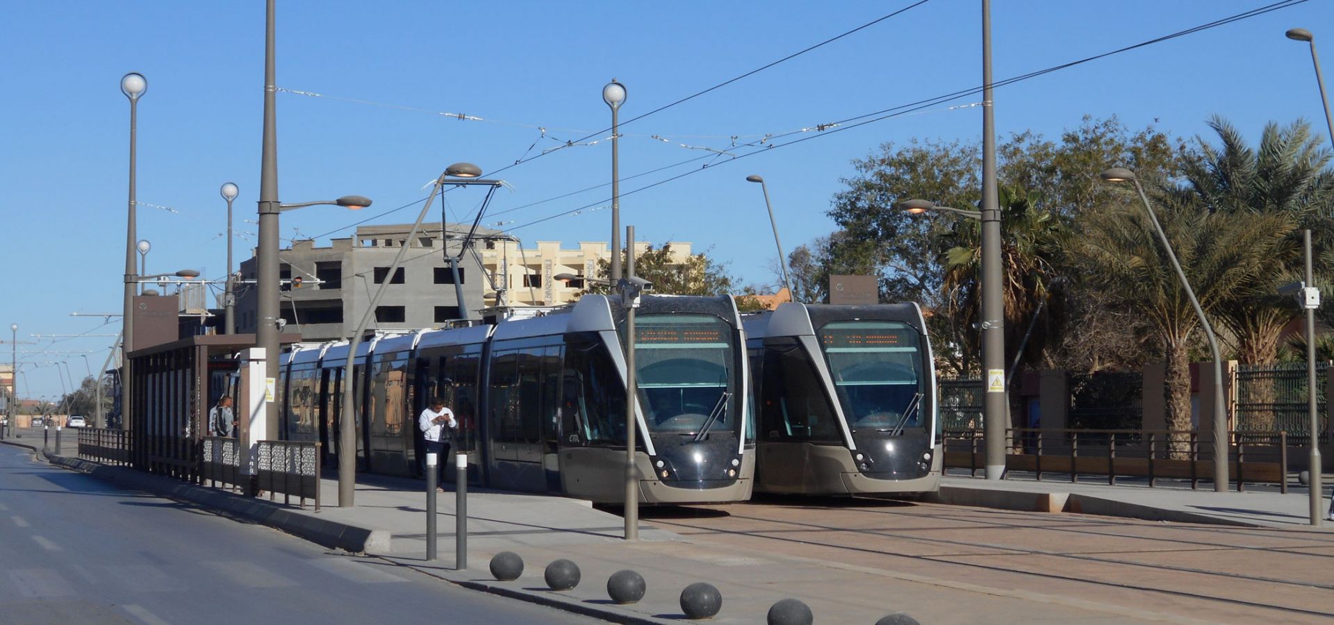 Ouargla Algérie station tramway mobilier de quai METALCO