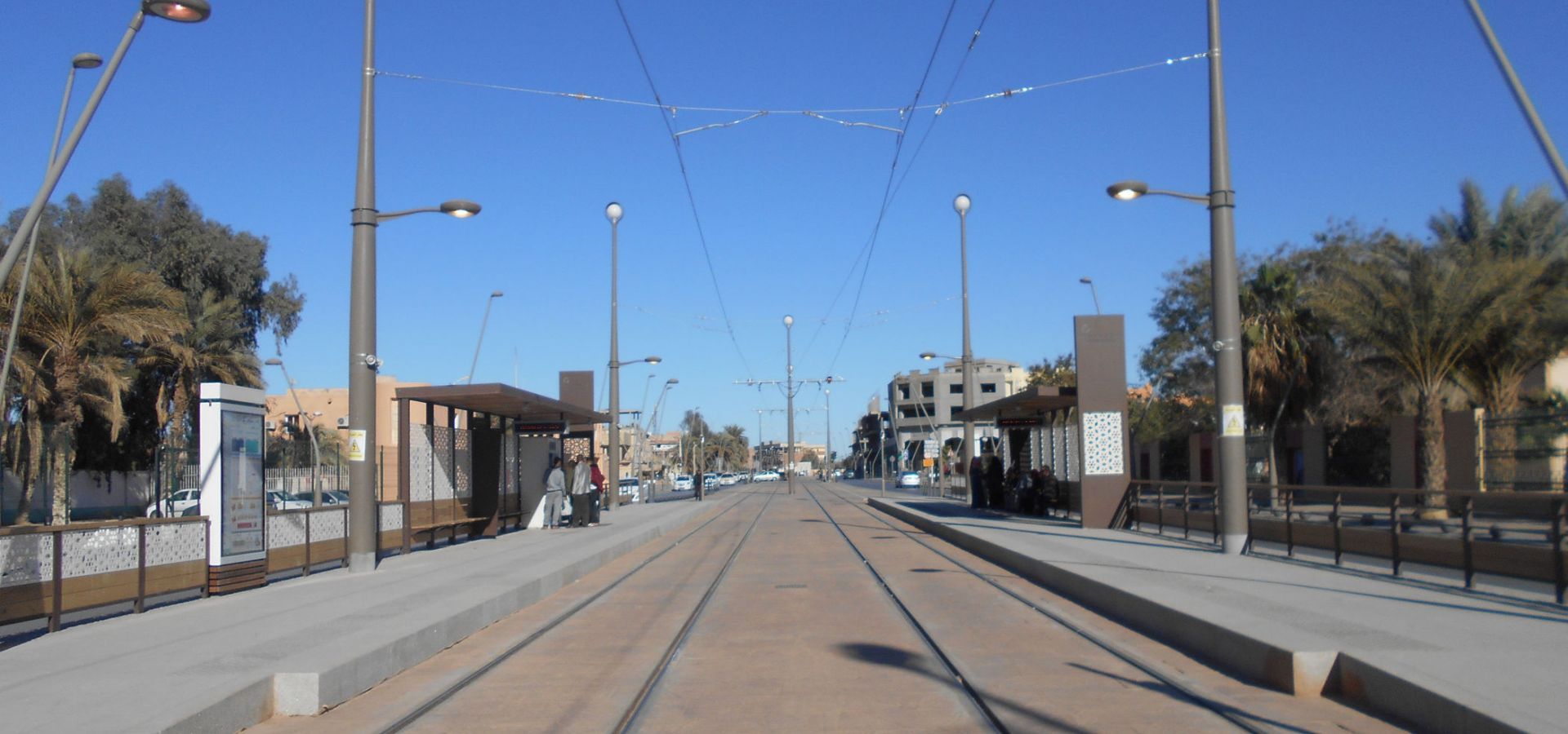 Ouargla Algérie station tramway mobilier de quai METALCO